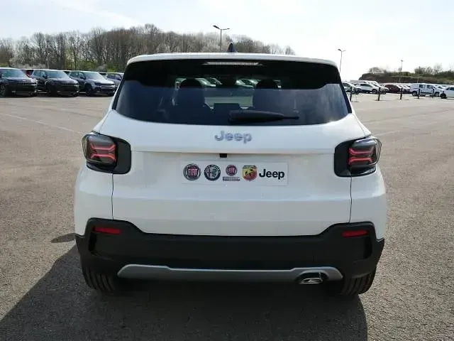 Neu Jeep Avenger Summit 110 PS (80 kW) 2026 Snow white (weiss) SUV