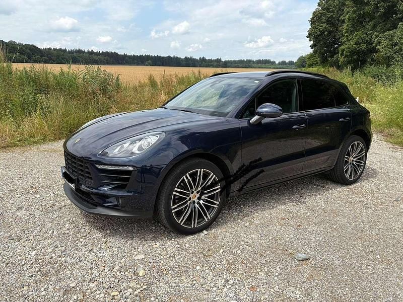 Blau Gebraucht 2018 Porsche Macan S SUV | 42.000 € (Fairer Preis) - Bild 1/4