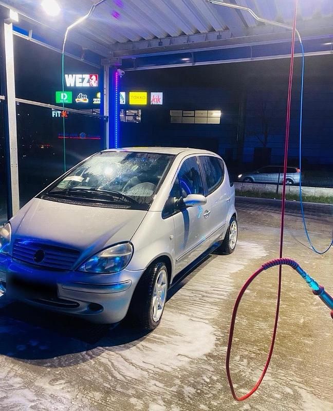 Gebraucht Mercedes A190 125 PS (91 kW) 2003 Silber Kleinwagen