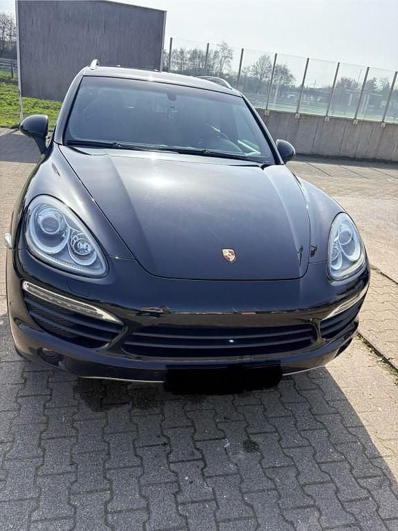 Gebraucht Porsche Cayenne S 400 PS (294 kW) 2010 Schwarz SUV