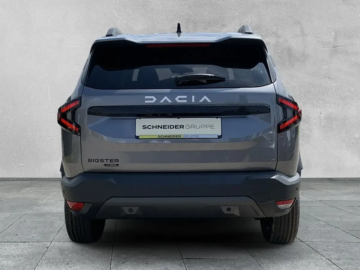 Neu Dacia Bigster Journey 158 PS (116 kW) 2026 Grau SUV