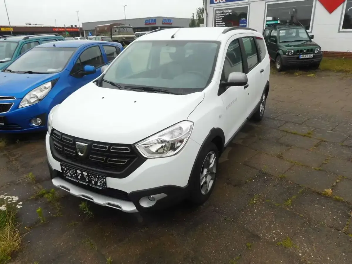 Gebraucht Dacia Lodgy Stepway 116 PS (85 kW) 2018 Weiß Van / Kleinbus
