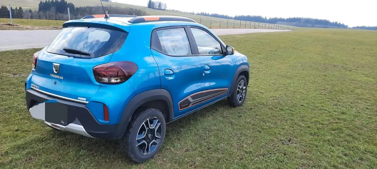 Gebraucht Dacia Spring Comfort Plus 33 kW (45 PS) 2021 Blau Kleinwagen