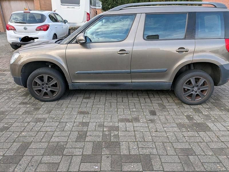Usata Skoda Yeti 2011 Marrone SUV