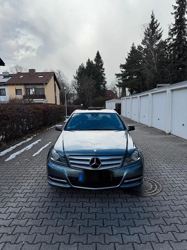 Gebraucht Mercedes C200 184 PS (135 kW) 2011 Limousine