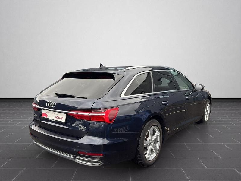 Gebraucht Audi A6 Business 299 PS (219 kW) 2022 Firmamentblau metallic (metallic) Kombi