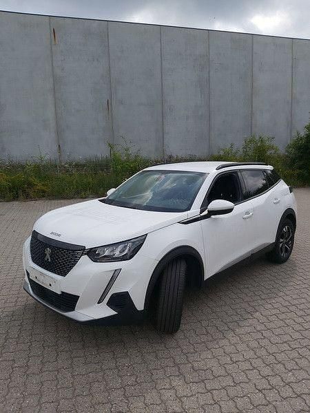 Gebraucht 2021 Peugeot 2008 Allure SUV | 11.250 € (Superpreis) - Bild 1/4