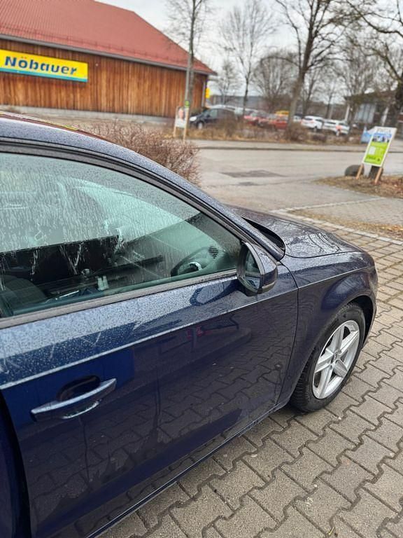 Gebraucht Audi A3 Sport 184 PS (135 kW) 2020 Blau Limousine