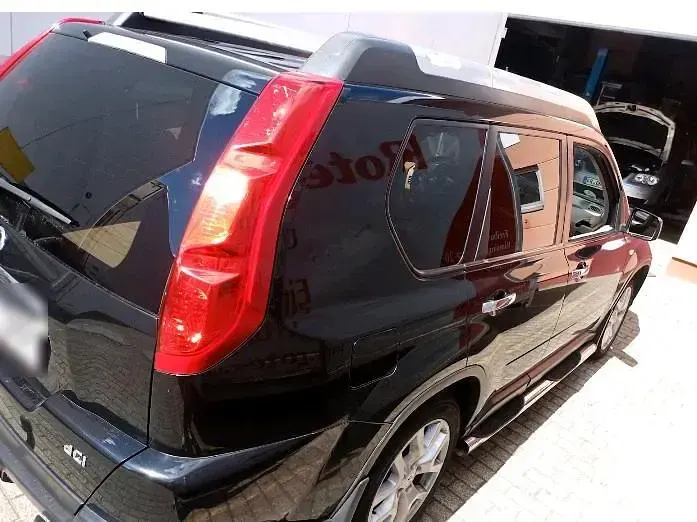 Gebraucht Nissan X-Trail 150 PS (110 kW) 2009 Schwarz SUV