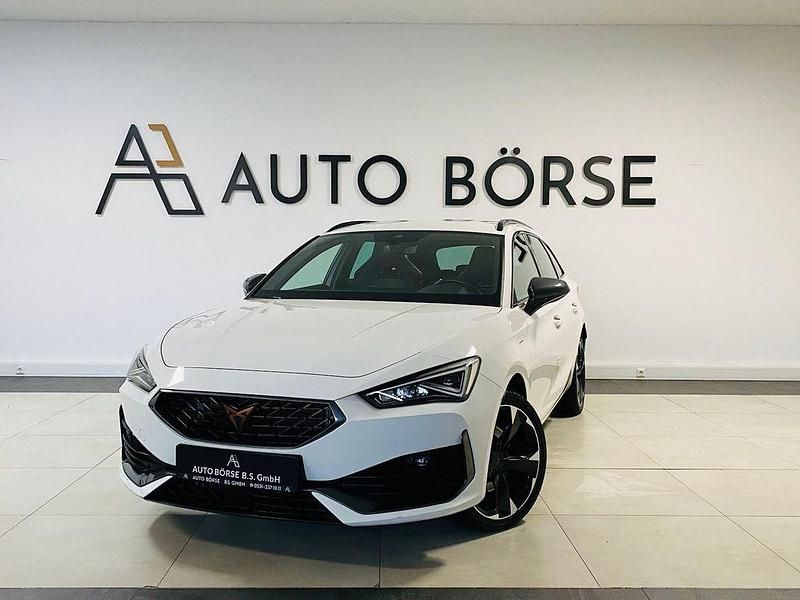 Candy weiss Gebraucht 2022 Seat Leon Kombi | 21.490 € (Fairer Preis) - Bild 1/3