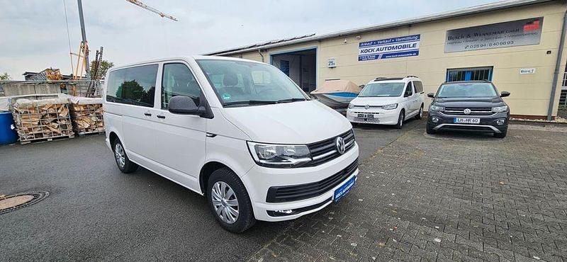 Gebraucht VW Multivan Trendline 150 PS (110 kW) 2018 Weiß Van