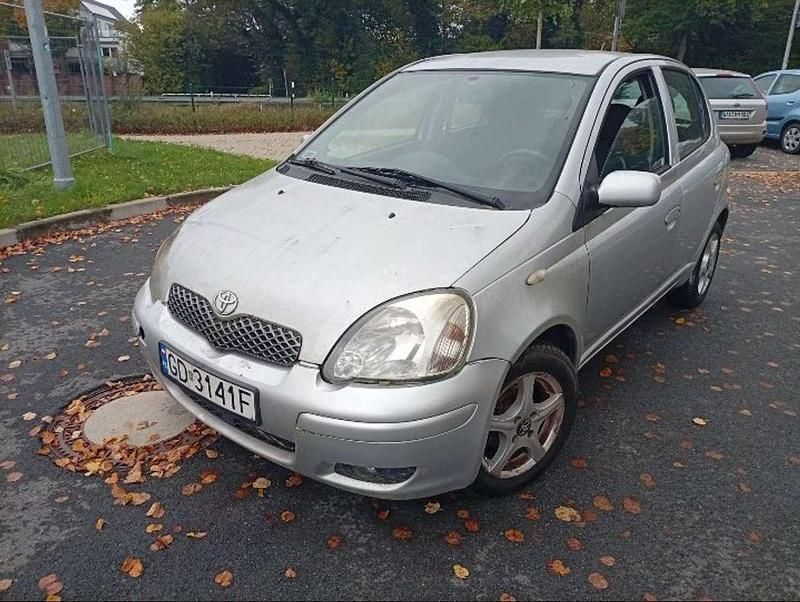 Gebraucht 2004 Toyota Yaris Sol Limousine | 1.200 € (Guter Preis) - Bild 1/4