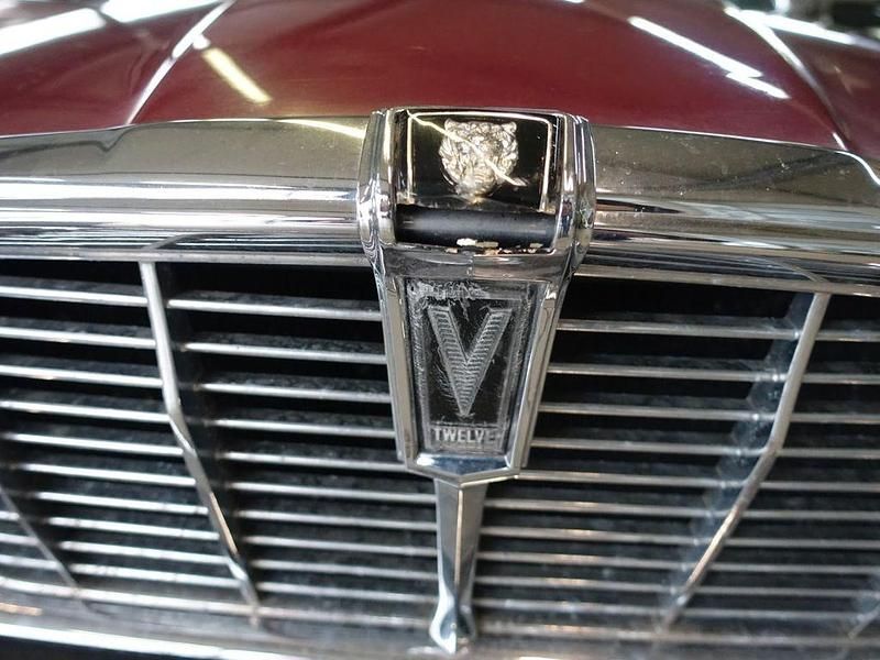 Gebraucht Jaguar XJ12 287 PS (211 kW) 1978 Dunkelrot Limousine