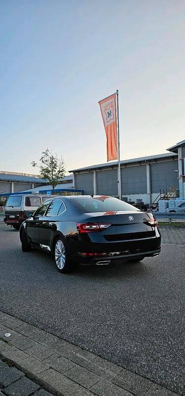 Gebraucht Skoda Superb Style 280 PS (205 kW) 2016 Schwarz Limousine