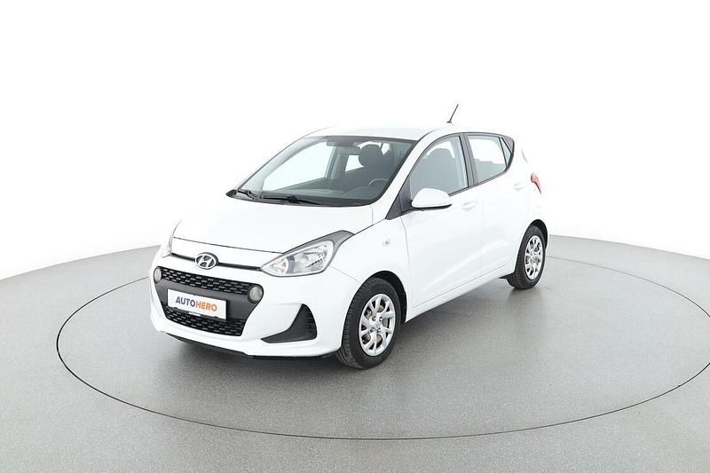 Weiß Gebraucht 2017 Hyundai i10 Trend Kleinwagen | 9.630 € (Fairer Preis) - Bild 1/3