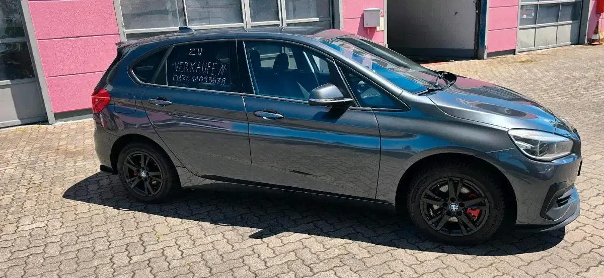 Gebraucht BMW 216 116 PS (85 kW) 2018 Grau Kombi