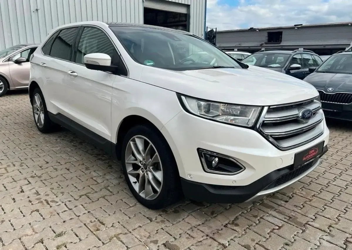 Gebraucht Ford Edge Titanium 211 PS (155 kW) 2016 Weiß SUV