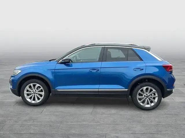 Gebraucht VW T-Roc Style 150 PS (110 kW) 2025 Blau SUV
