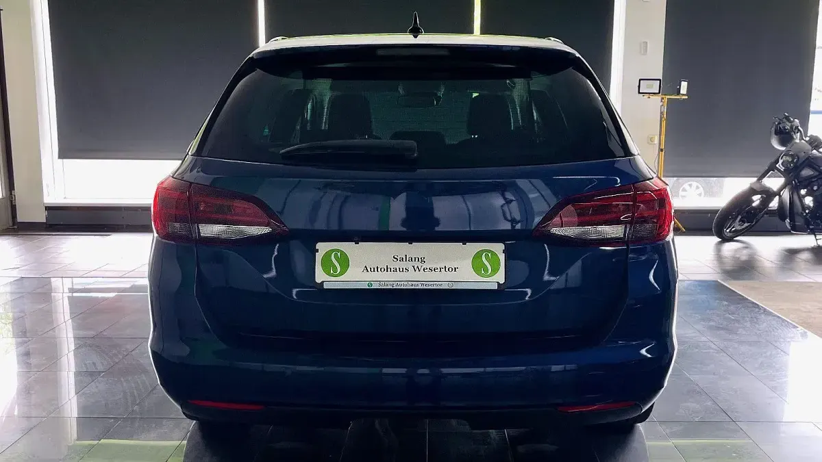 Gebraucht Opel Astra Elegance 122 PS (89 kW) 2019 Blau Kombi