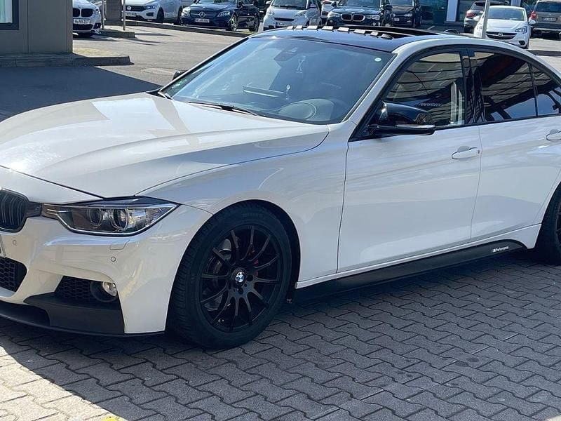 Weiß Gebraucht 2015 BMW 335 M Performance Limousine | 31.500 € (Teuer) - Bild 1/4