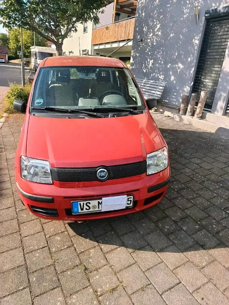 Używany Fiat Panda 54 KM (39 kW) 2005 Czerwony Hatchback