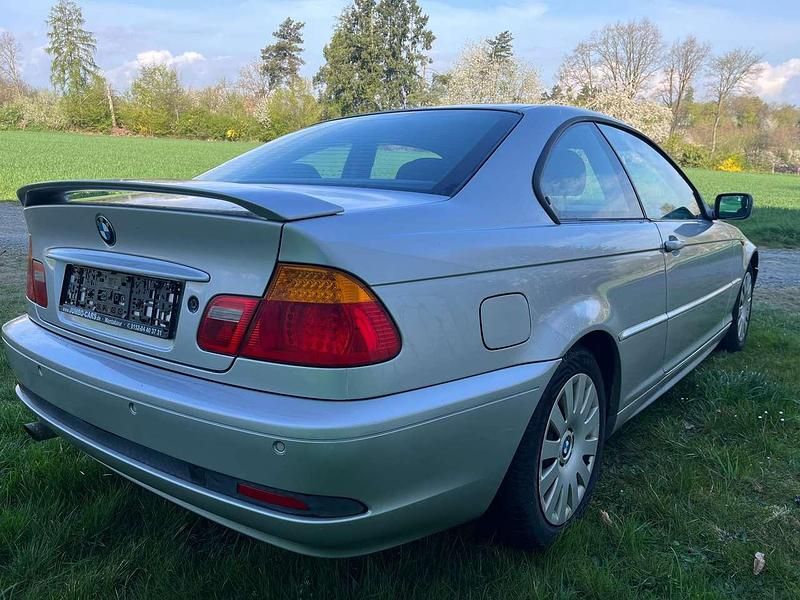 Gebraucht BMW 318 143 PS (105 kW) 2003 Titansilber metallic Coupé