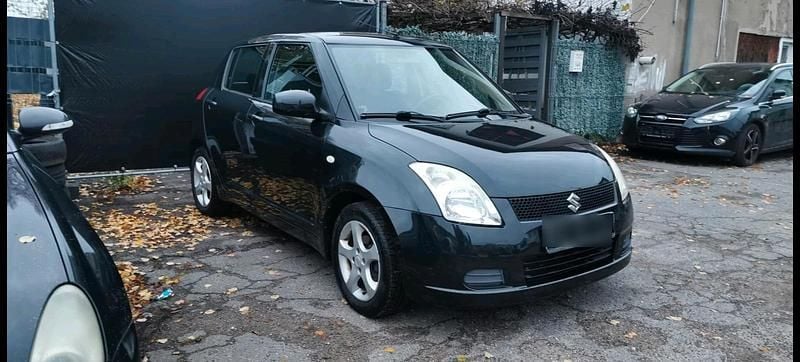 Schwarz Gebraucht 2006 Suzuki Swift Kleinwagen | 1.499 € (Guter Preis) - Bild 1/4