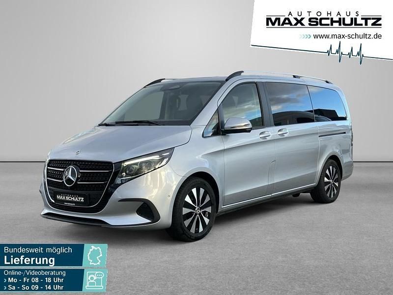 Silber Gebraucht 2024 Mercedes V220 Style Van / Kleinbus | 63.070 € - Bild 1/4