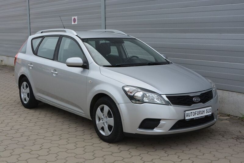 Silber Gebraucht 2010 Kia Ceed 2 Limousine | 3.390 € (Etwas zu teuer) - Bild 1/4