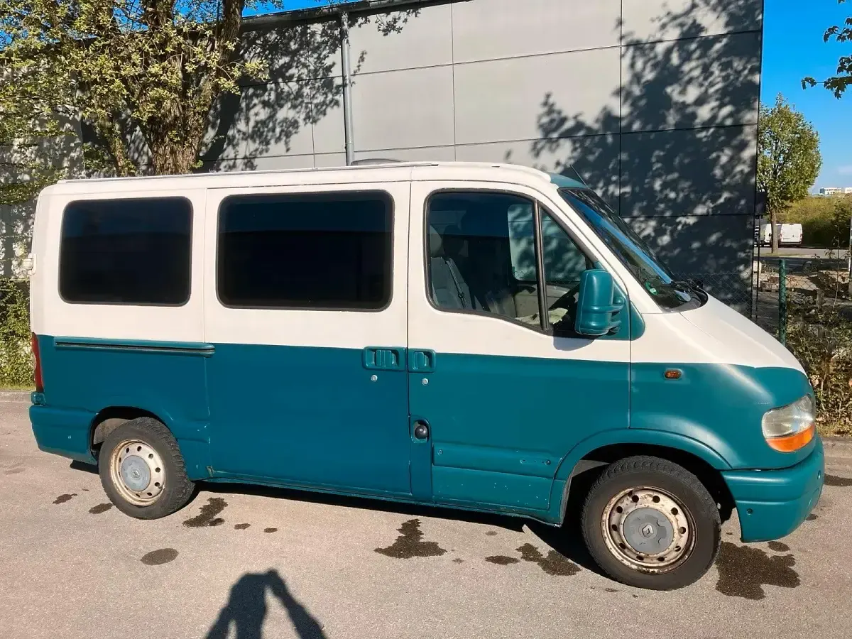 Używany Renault Master 114 KM (83 kW) 2001 Andere farben Minivan