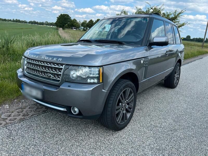 Grau Gebraucht 2010 Land Rover Range Rover Vogue SUV | 9.900 € - Bild 1/4