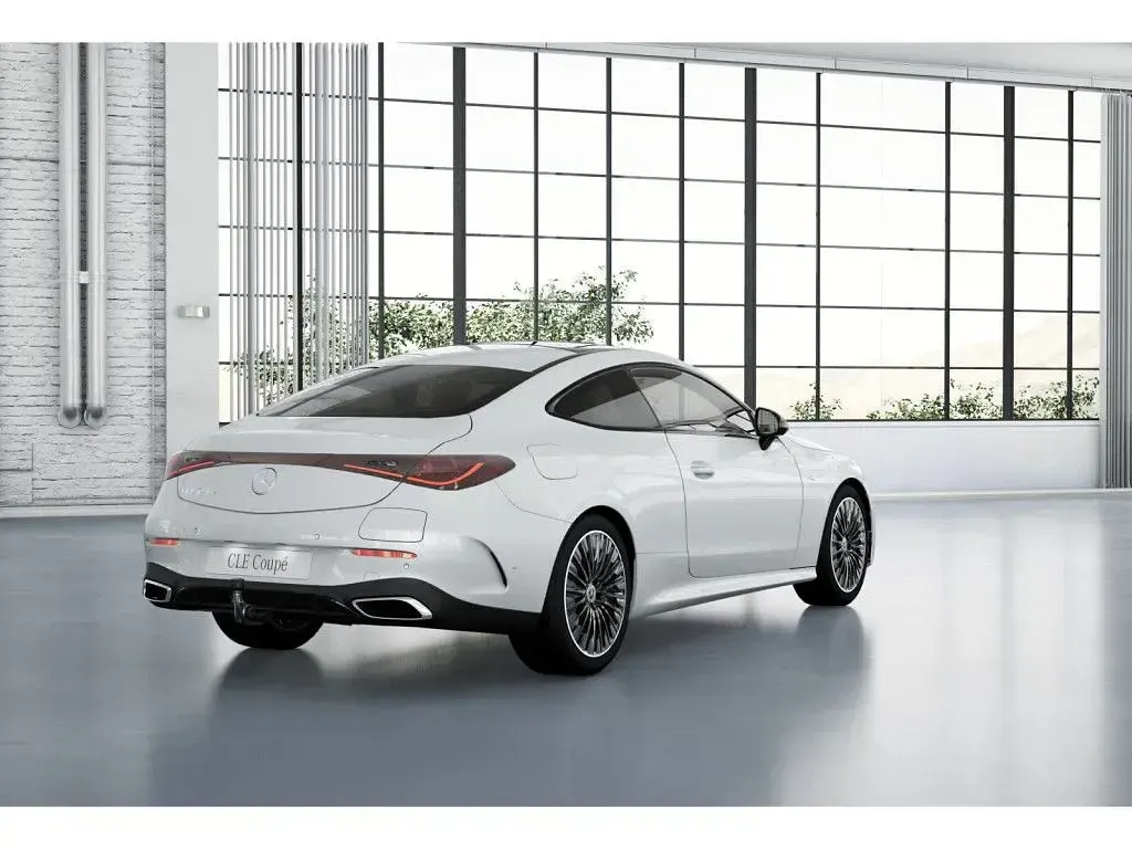 Gebraucht Mercedes 300 204 PS (150 kW) 2025 Weiss / designo opalithweiß bright (metallic) Coupé