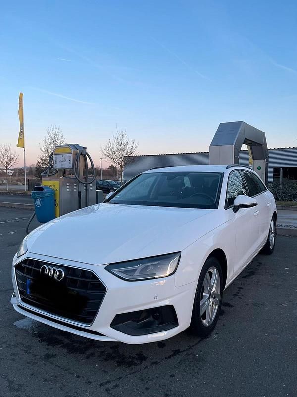 Gebraucht Audi A4 204 PS (150 kW) 2021 Weiß Kombi