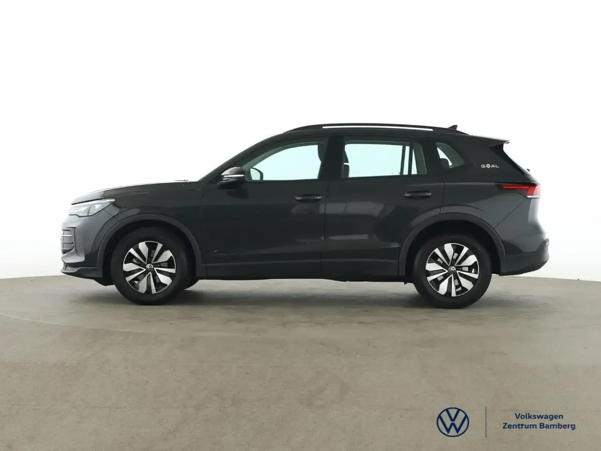Gebraucht VW Tiguan Goal 131 PS (96 kW) 2025 Grau SUV