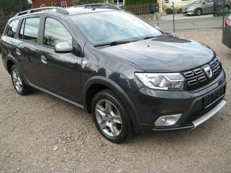 Gebraucht Dacia Logan Stepway 90 PS (66 kW) 2018 Kometengrau met. Limousine