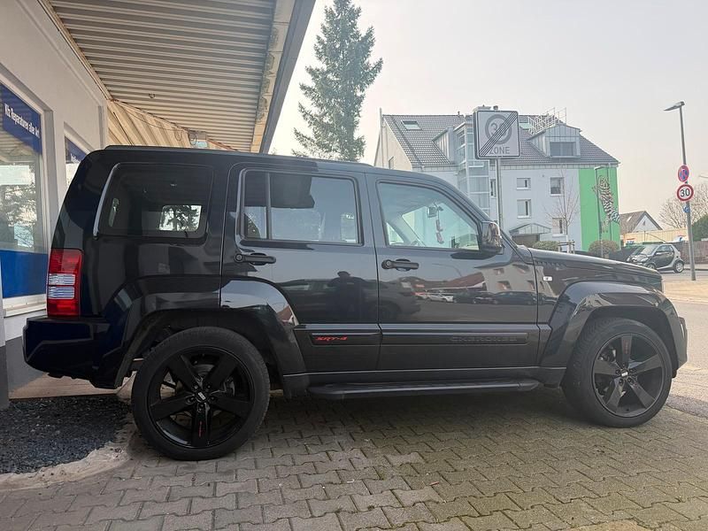 Gebraucht Jeep Cherokee SRT 177 PS (130 kW) 2008 Schwarz SUV