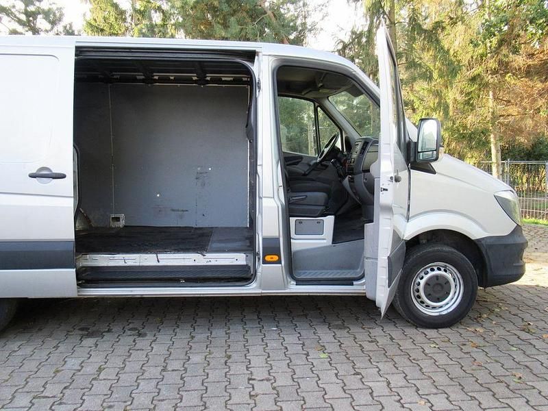 Gebraucht Mercedes Sprinter 129 PS (94 kW) 2015 Silber Van