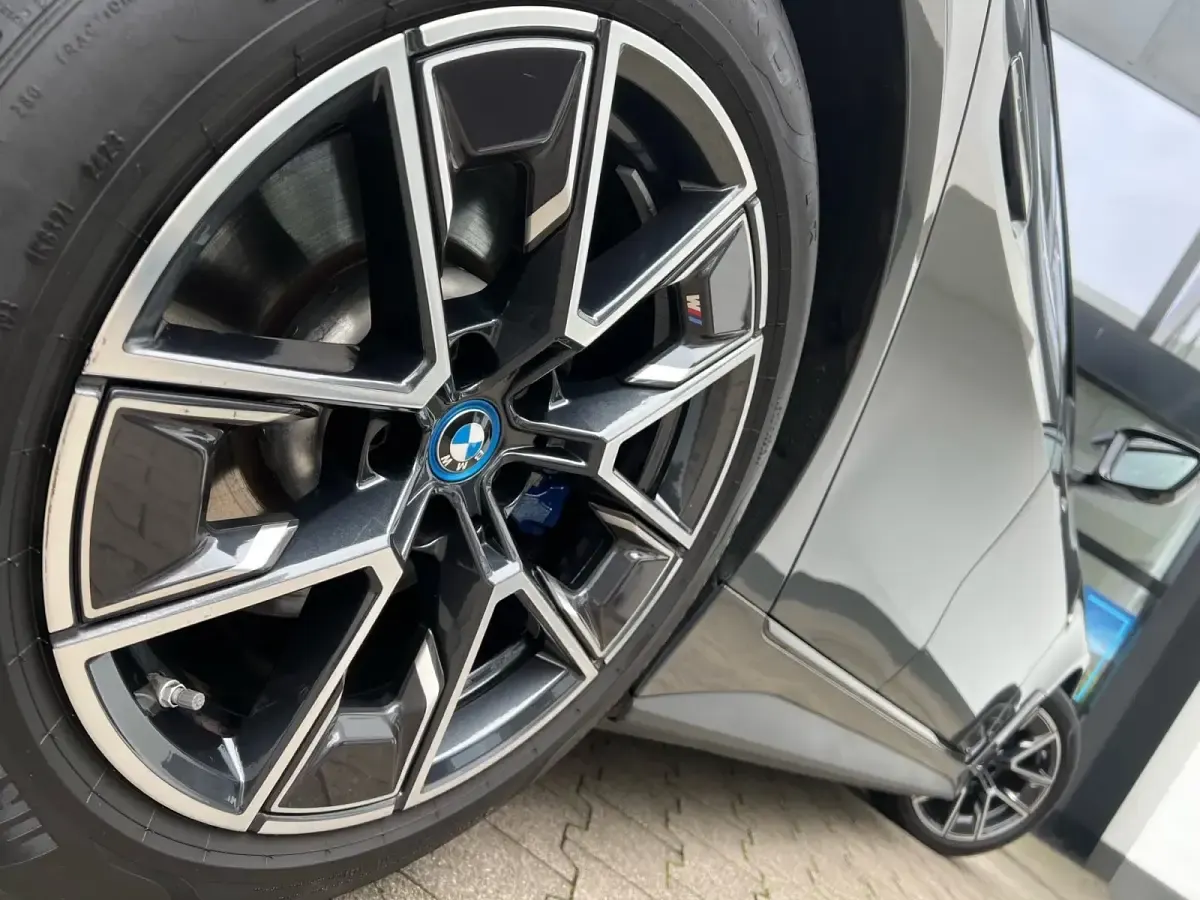 Gebraucht BMW i4 Performance 400 kW (544 PS) 2023 Grau Limousine