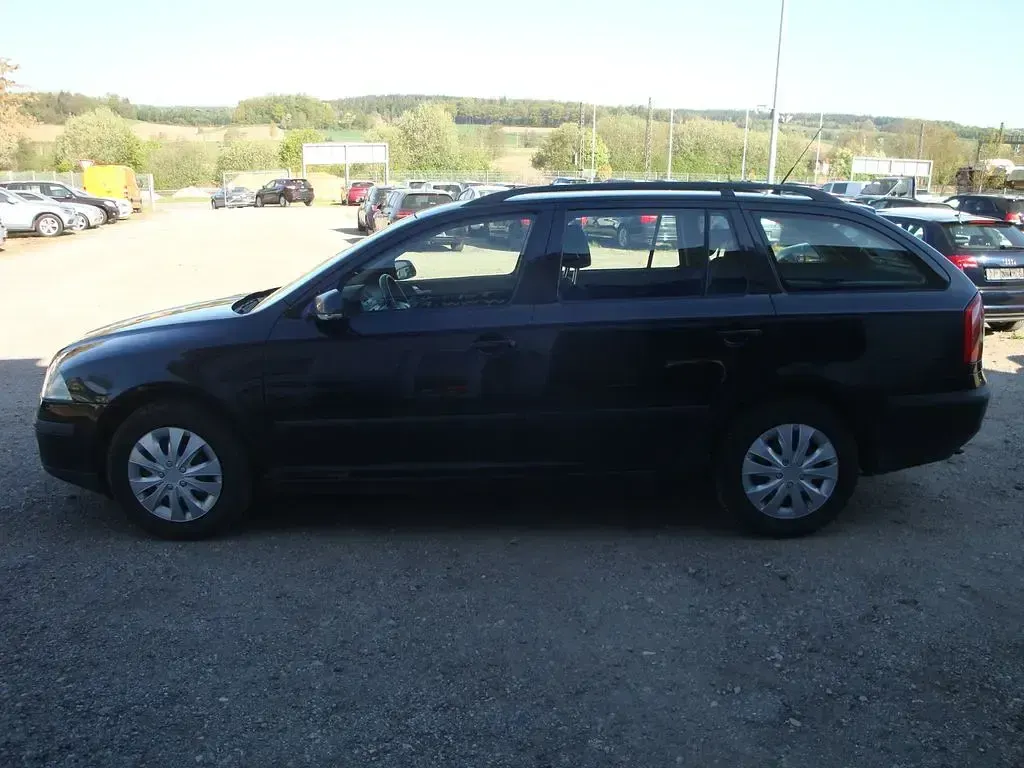 Gebraucht Skoda Octavia Elegance 105 PS (77 kW) 2005 Schwarz Kombi