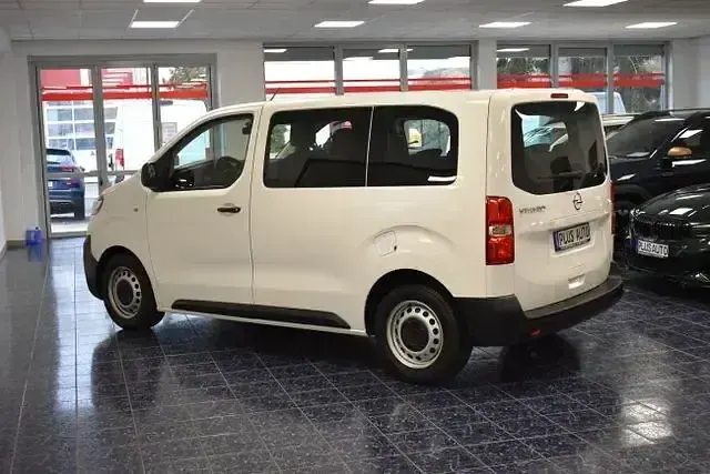 Gebraucht Opel Vivaro-e Combi S 120 PS (88 kW) 2021 Weiss Van / Kleinbus