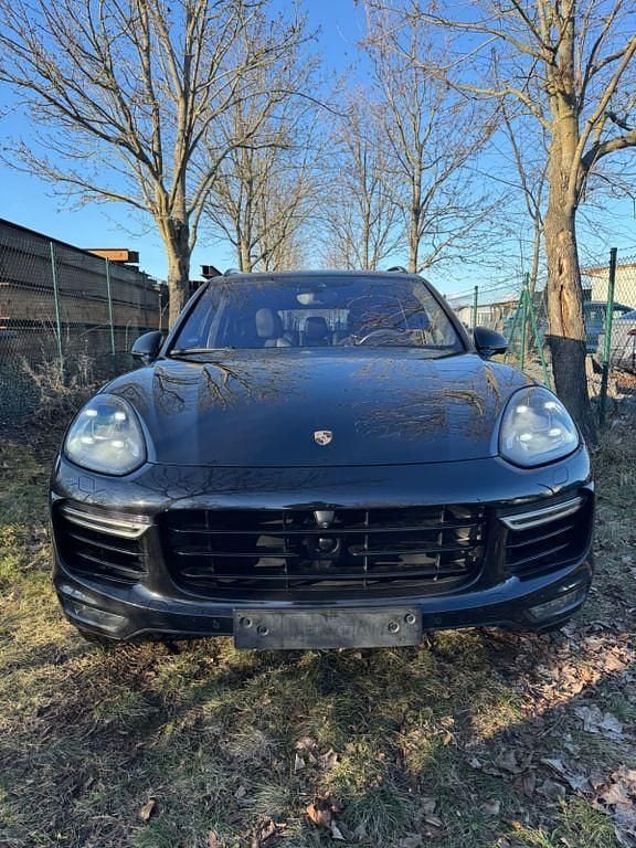 Gebraucht Porsche Cayenne Turbo S 570 PS (419 kW) 2016 Schwarz SUV