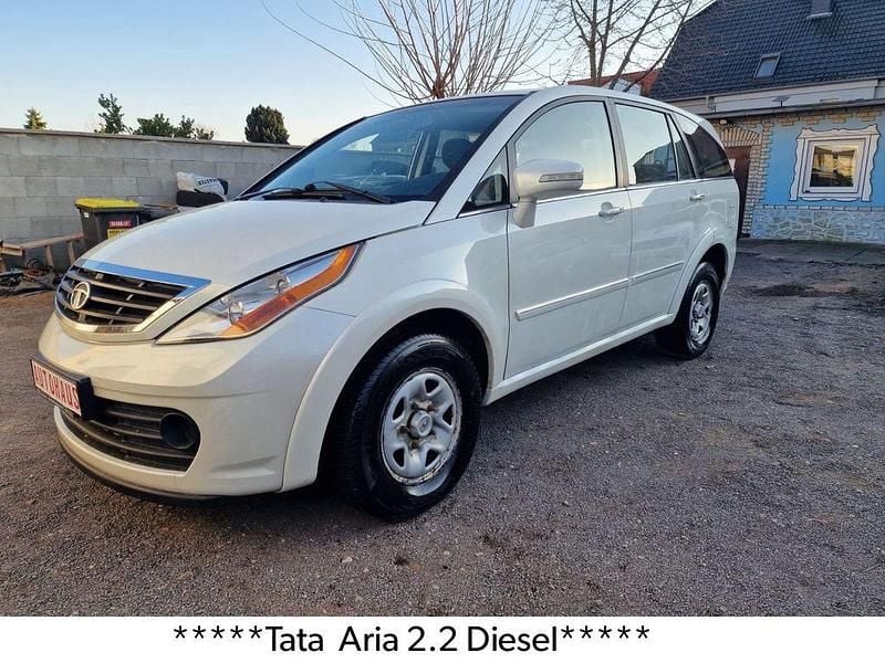 Gebraucht Tata Aria 150 PS (110 kW) 2015 Weiß Van / Kleinbus