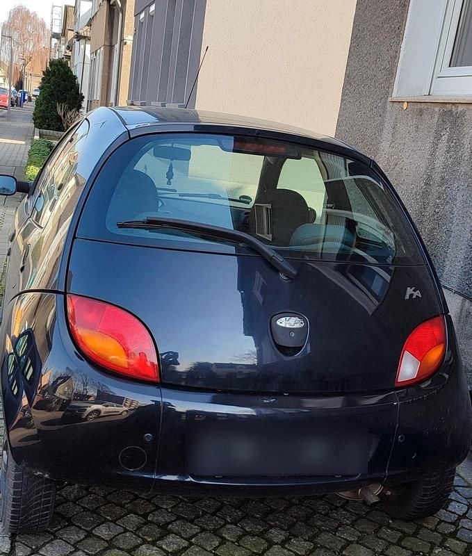 Gebraucht Ford Ka 60 PS (44 kW) 2002 Schwarz Kleinwagen
