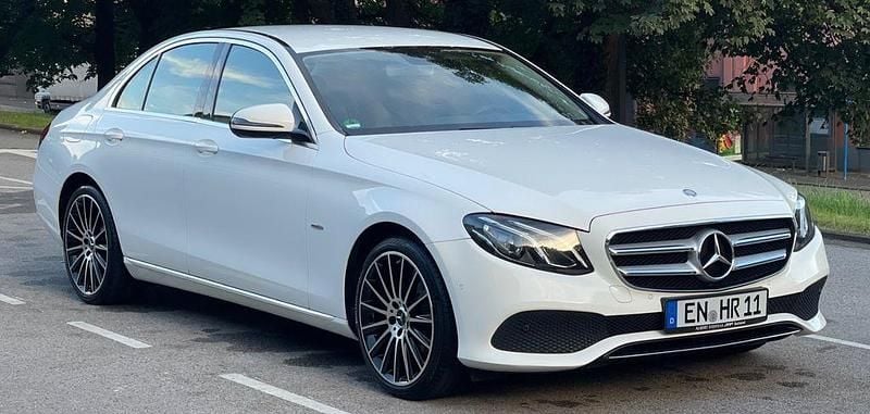 Gebraucht Mercedes E200 Exclusive 184 PS (135 kW) 2016 Weiß Limousine