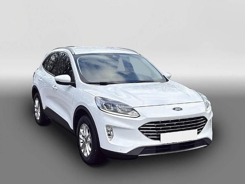 Usata Ford Kuga Titanium 224 CV (164 kW) 2022 Bianco SUV