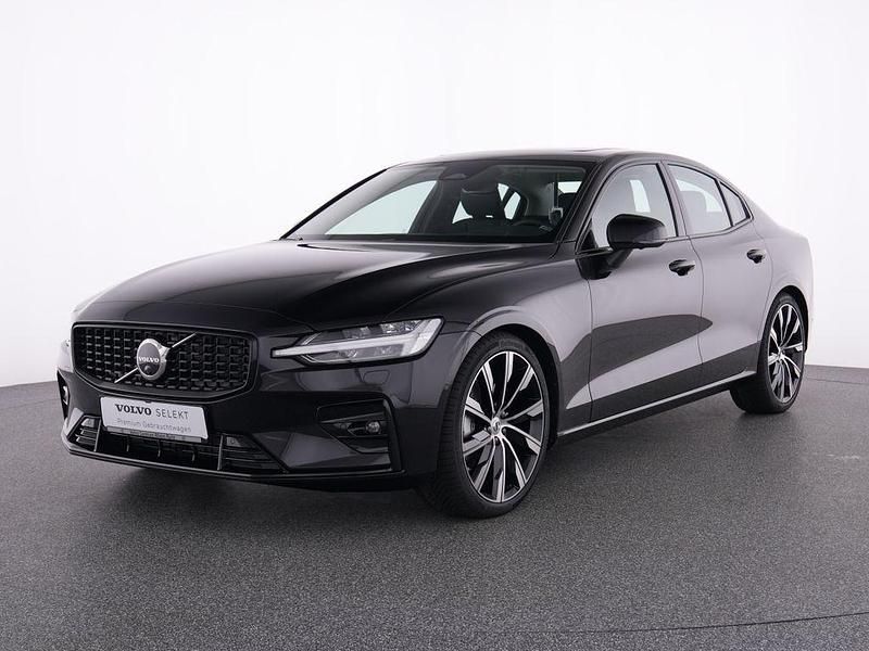 Gebraucht Volvo S60 Plus 198 PS (145 kW) 2024 Schwarz Limousine