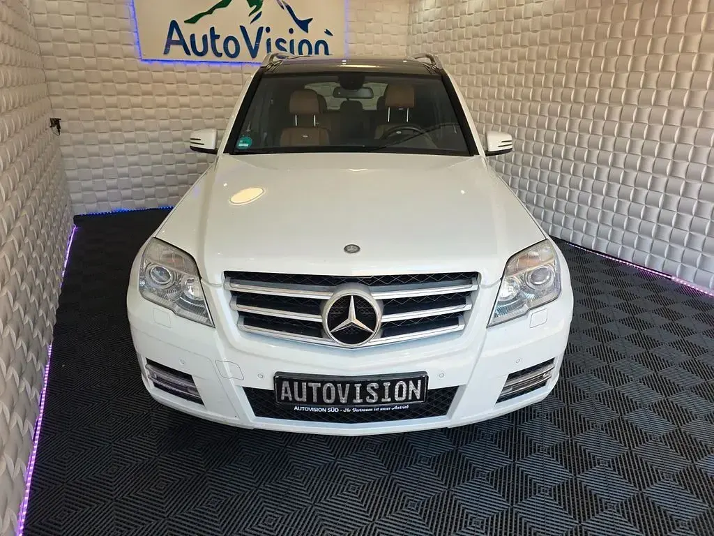 Gebraucht Mercedes GLK350 231 PS (169 kW) 2011 Weiß SUV