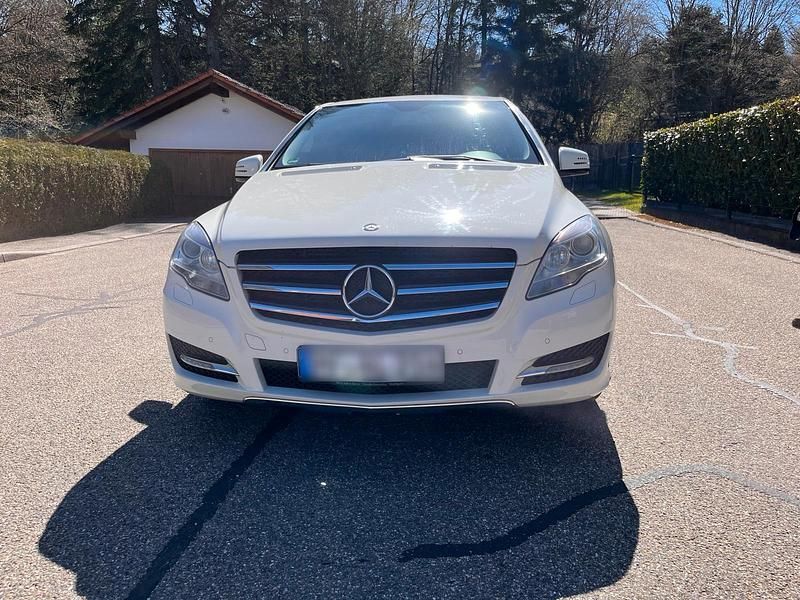 Gebraucht Mercedes R300 190 PS (139 kW) 2012 Weiß Van / Kleinbus