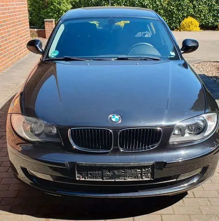 Second-hand BMW 116 116 CP (85 kW) 2010 Negru Hatchback
