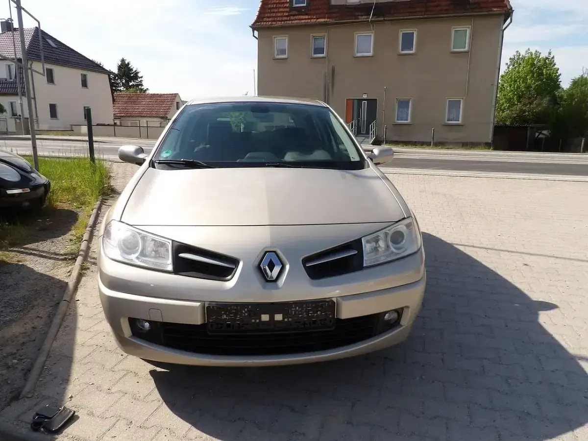 Używany Renault Mégane Avantage 111 KM (81 kW) 2008 Beżowy Hatchback